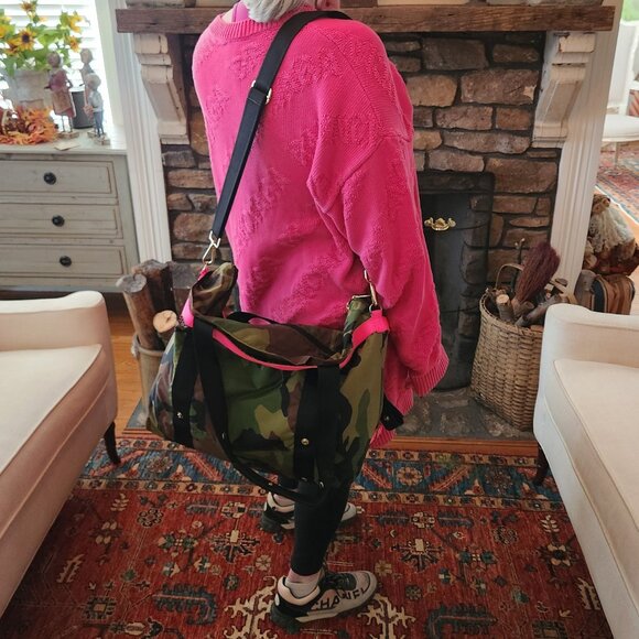 ANDI Tote Camo Shoulder Bag - Picture 3 of 9